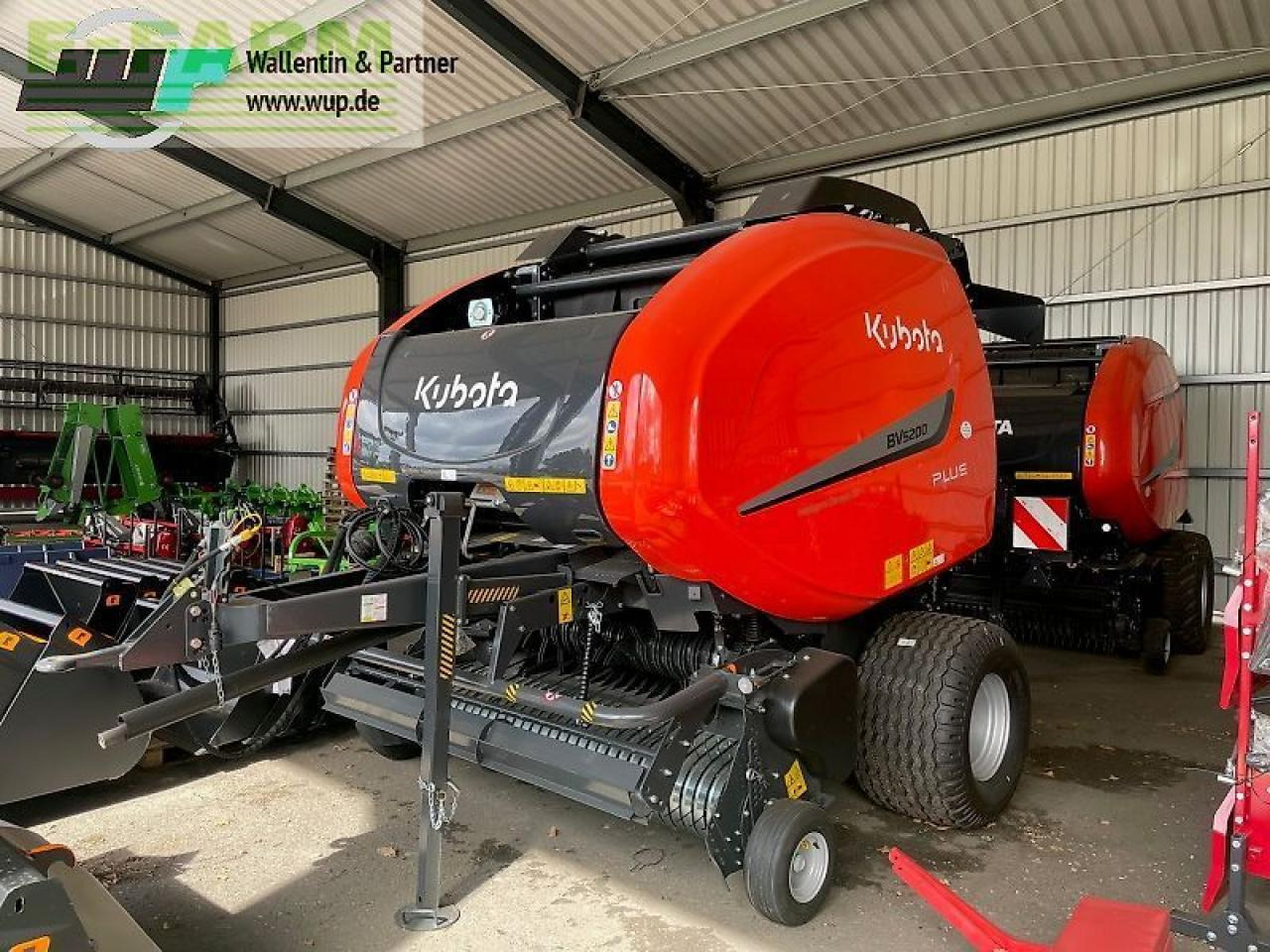 Kubota bv5200 sc14 plus - Presse à balles cubiques: photos 4 Kubota bv5200 sc14 plus - Presse à balles cubiques: photos 4