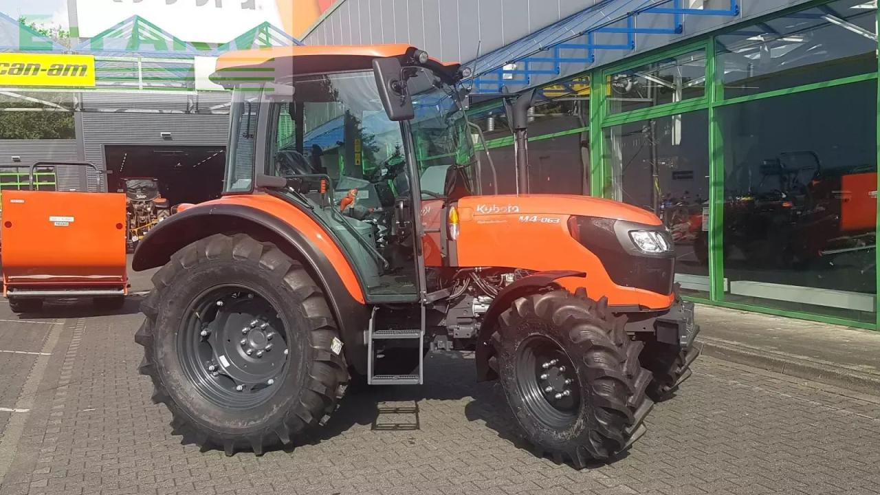 Kubota m4-063 cab ab 0,99% finanzierung - Tracteur agricole: photos 3 Kubota m4-063 cab ab 0,99% finanzierung - Tracteur agricole: photos 3