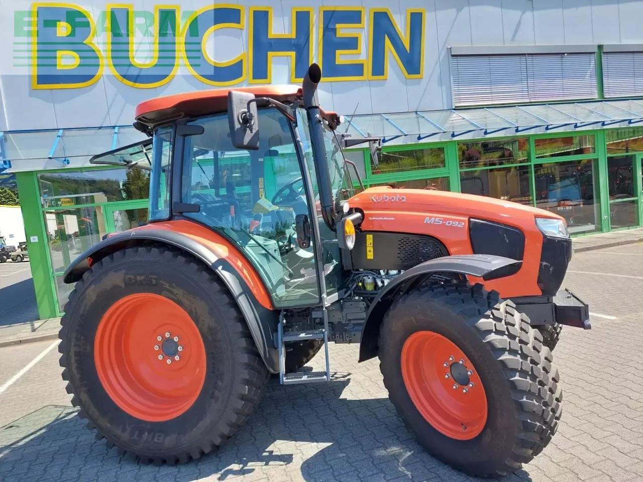Kubota m5-092 cab - Tracteur agricole: photos 4 Kubota m5-092 cab - Tracteur agricole: photos 4
