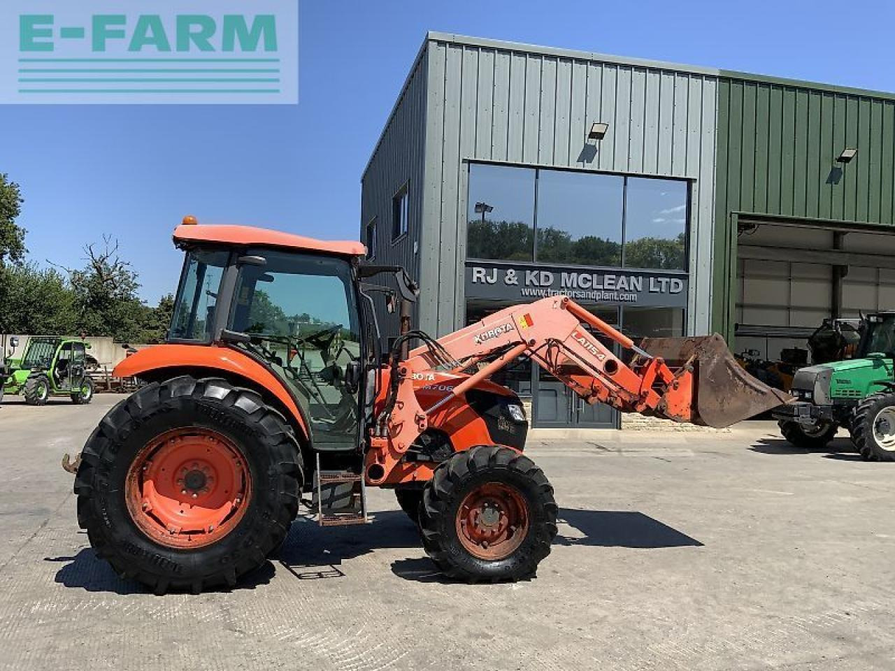 Kubota m7060 tractor (st23817) - Tracteur agricole: photos 2 Kubota m7060 tractor (st23817) - Tracteur agricole: photos 2