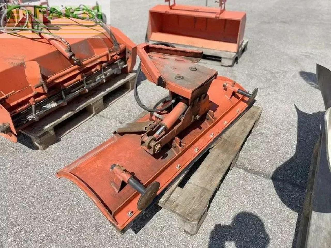 Tracteur agricole Kubota stw 40: photos 19 Tracteur agricole Kubota stw 40: photos 19