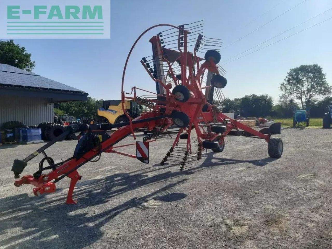Kuhn ga 8830 - Faneuse: photos 2 Kuhn ga 8830 - Faneuse: photos 2