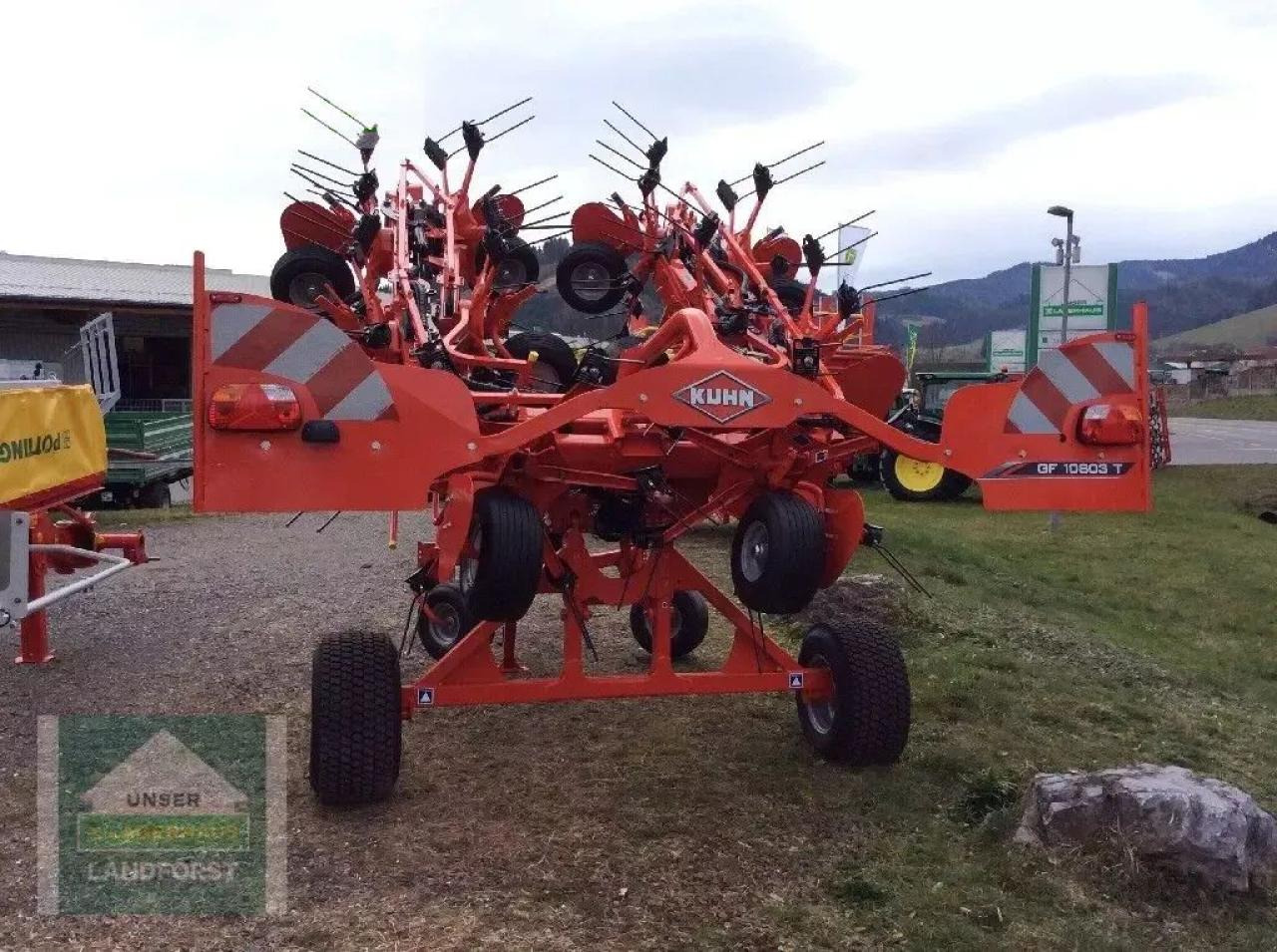Kuhn gf 10803 t - Faneuse: photos 5 Kuhn gf 10803 t - Faneuse: photos 5