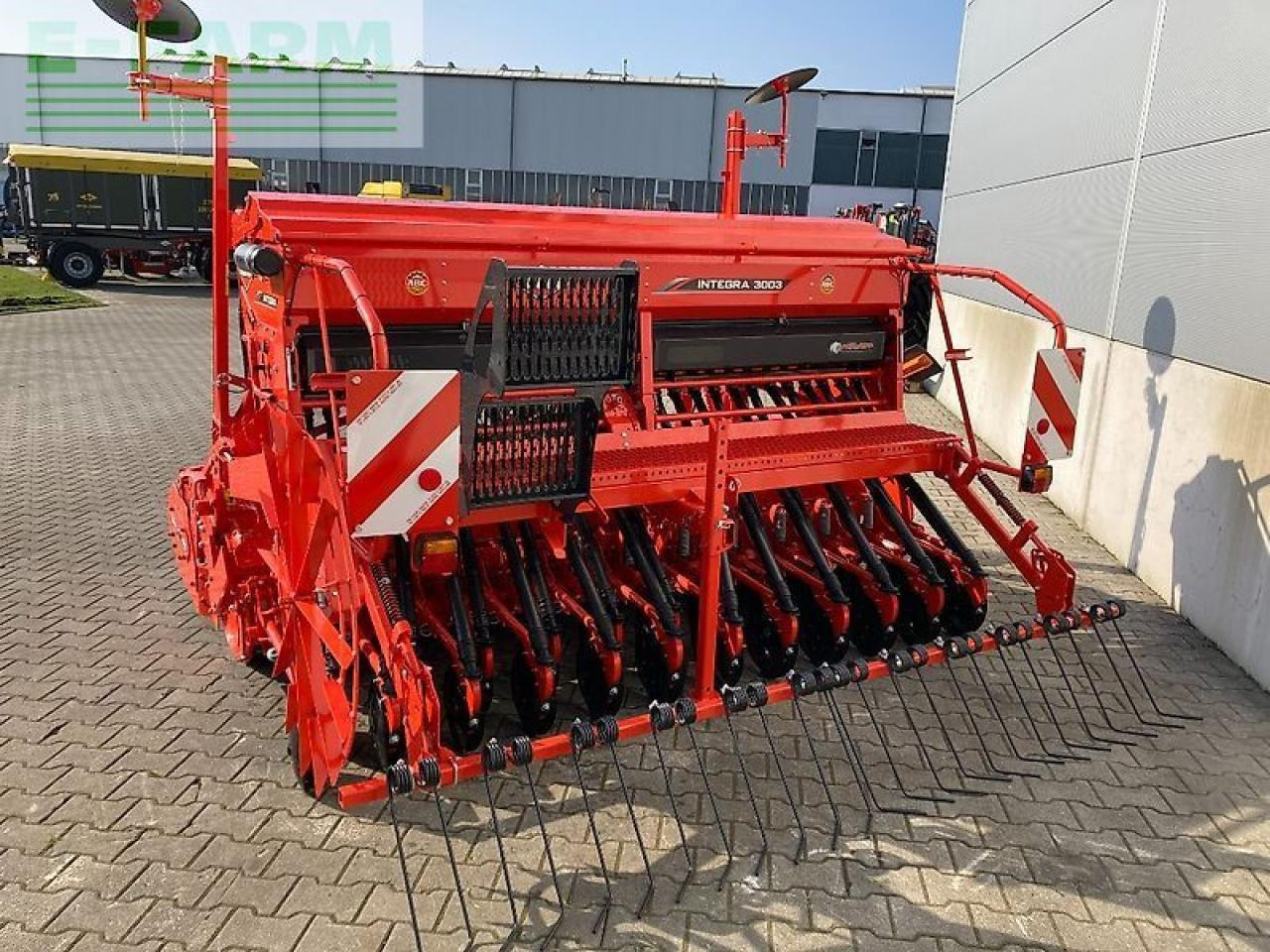 Kuhn integra 3003 24 sd - Semoir: photos 5 Kuhn integra 3003 24 sd - Semoir: photos 5
