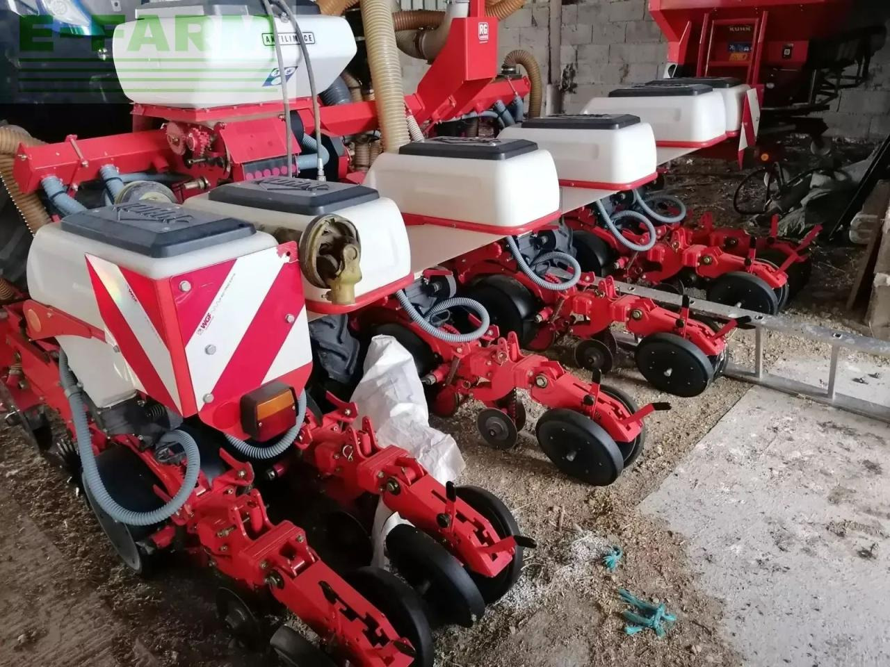 Kuhn maxima 2 - Semoir monograine: photos 1 Kuhn maxima 2 - Semoir monograine: photos 1