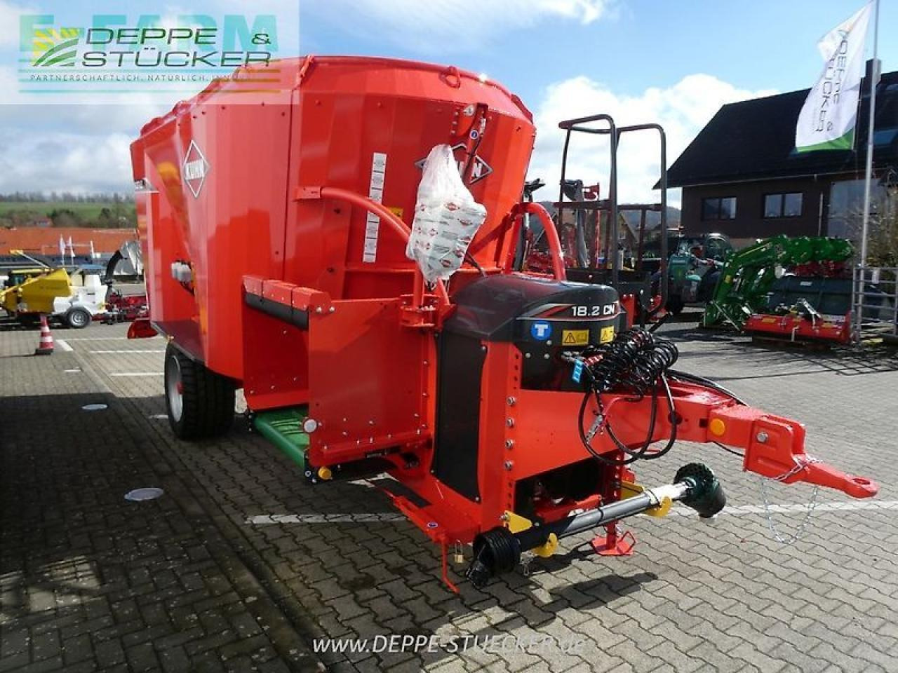 Kuhn profile 18.2 - Matériel d'élevage: photos 5 Kuhn profile 18.2 - Matériel d'élevage: photos 5