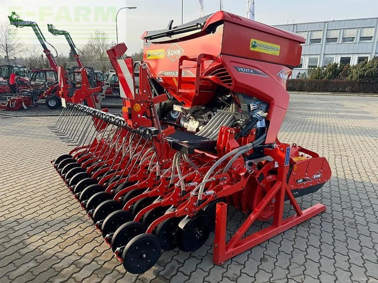 Kuhn venta 1500 liter + hr3030 - Semoir: photos 1 Kuhn venta 1500 liter + hr3030 - Semoir: photos 1