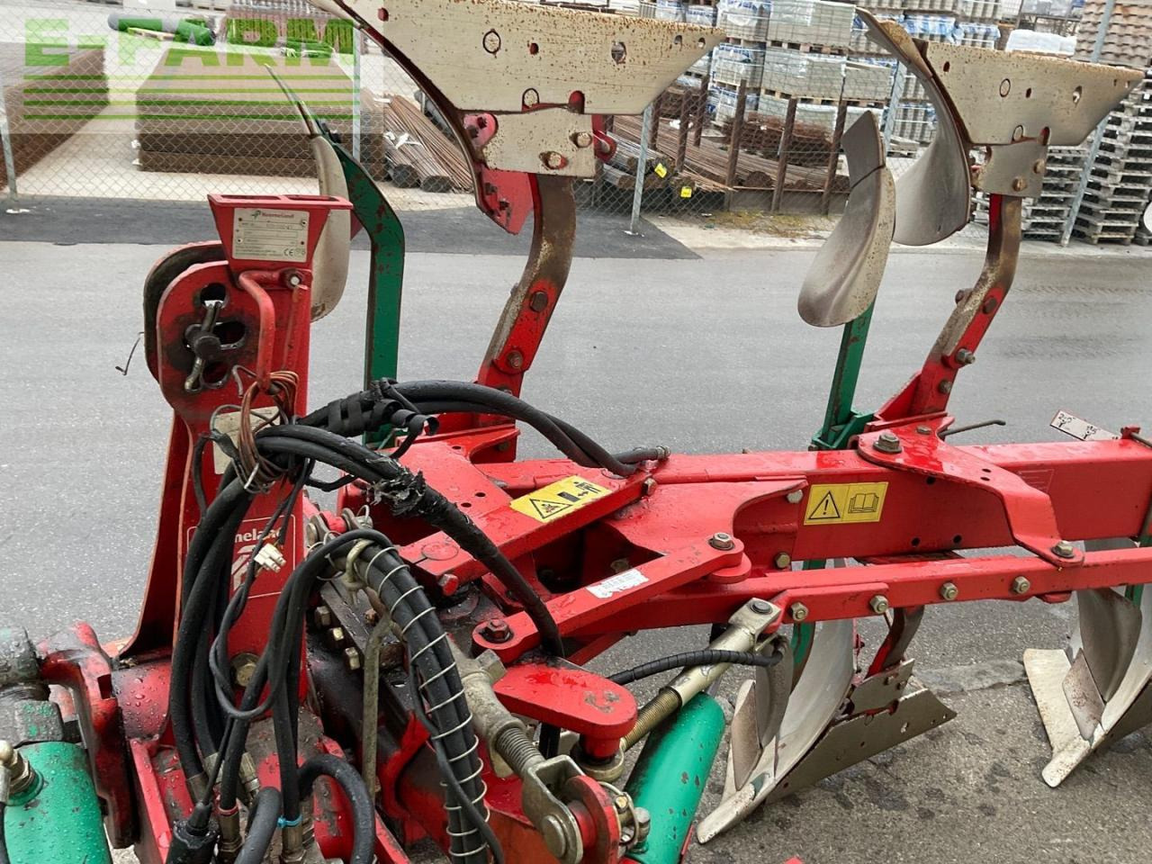 Kverneland LB 100-160 4-sch. - Charrue: photos 4 Kverneland LB 100-160 4-sch. - Charrue: photos 4