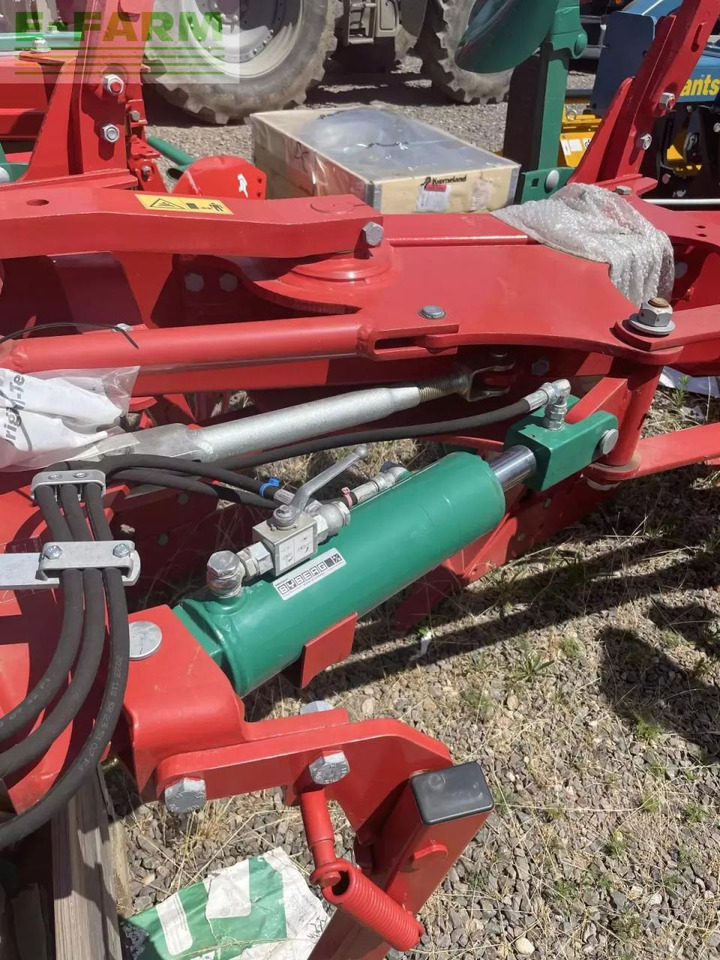 Kverneland lb 100-300-5 hd - Charrue: photos 4 Kverneland lb 100-300-5 hd - Charrue: photos 4