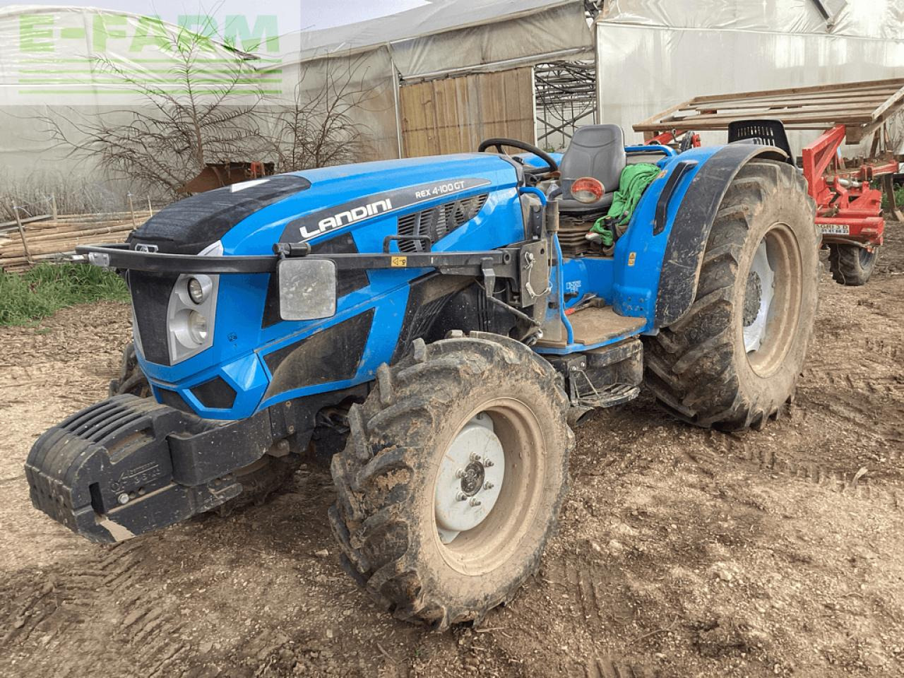 Larrington rex - Tracteur agricole: photos 1 Larrington rex - Tracteur agricole: photos 1