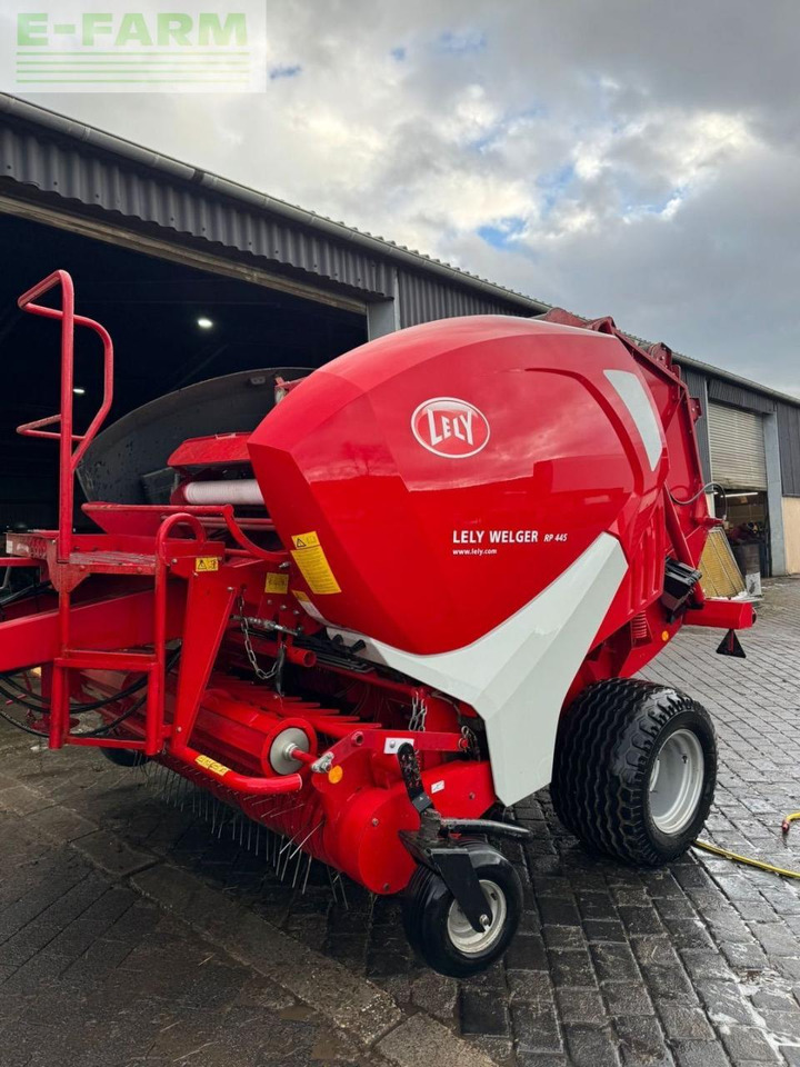 Lely RP 445 - Presse à balles cubiques: photos 1 Lely RP 445 - Presse à balles cubiques: photos 1