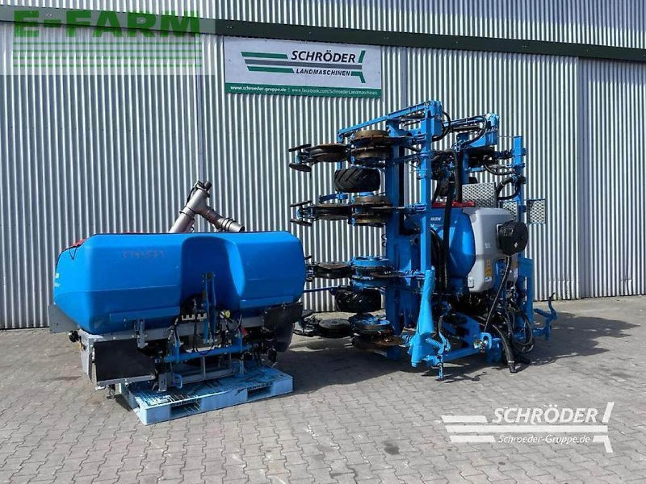 Lemken azurit 9/8.75 k d + solitair 23/1900 - Semoir: photos 1 Lemken azurit 9/8.75 k d + solitair 23/1900 - Semoir: photos 1