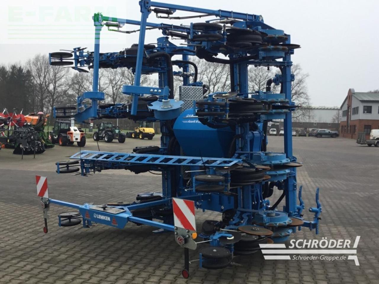 Lemken azurit 9 | demomaschine | nur 131 hektar - Semoir monograine: photos 2 Lemken azurit 9 | demomaschine | nur 131 hektar - Semoir monograine: photos 2