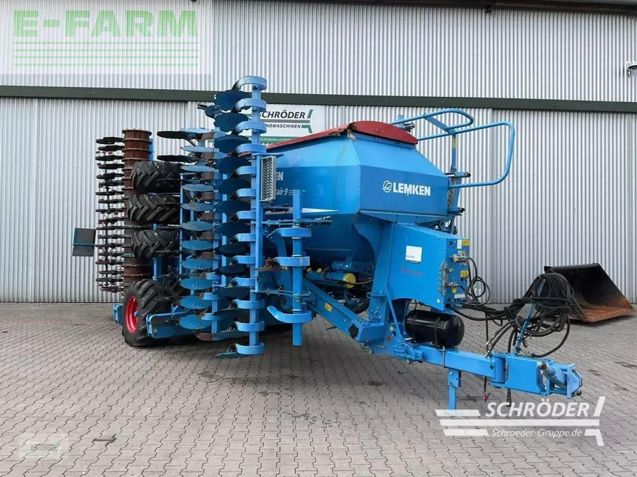 Lemken compact-solitair 9/600 k hd - Semoir: photos 1 Lemken compact-solitair 9/600 k hd - Semoir: photos 1