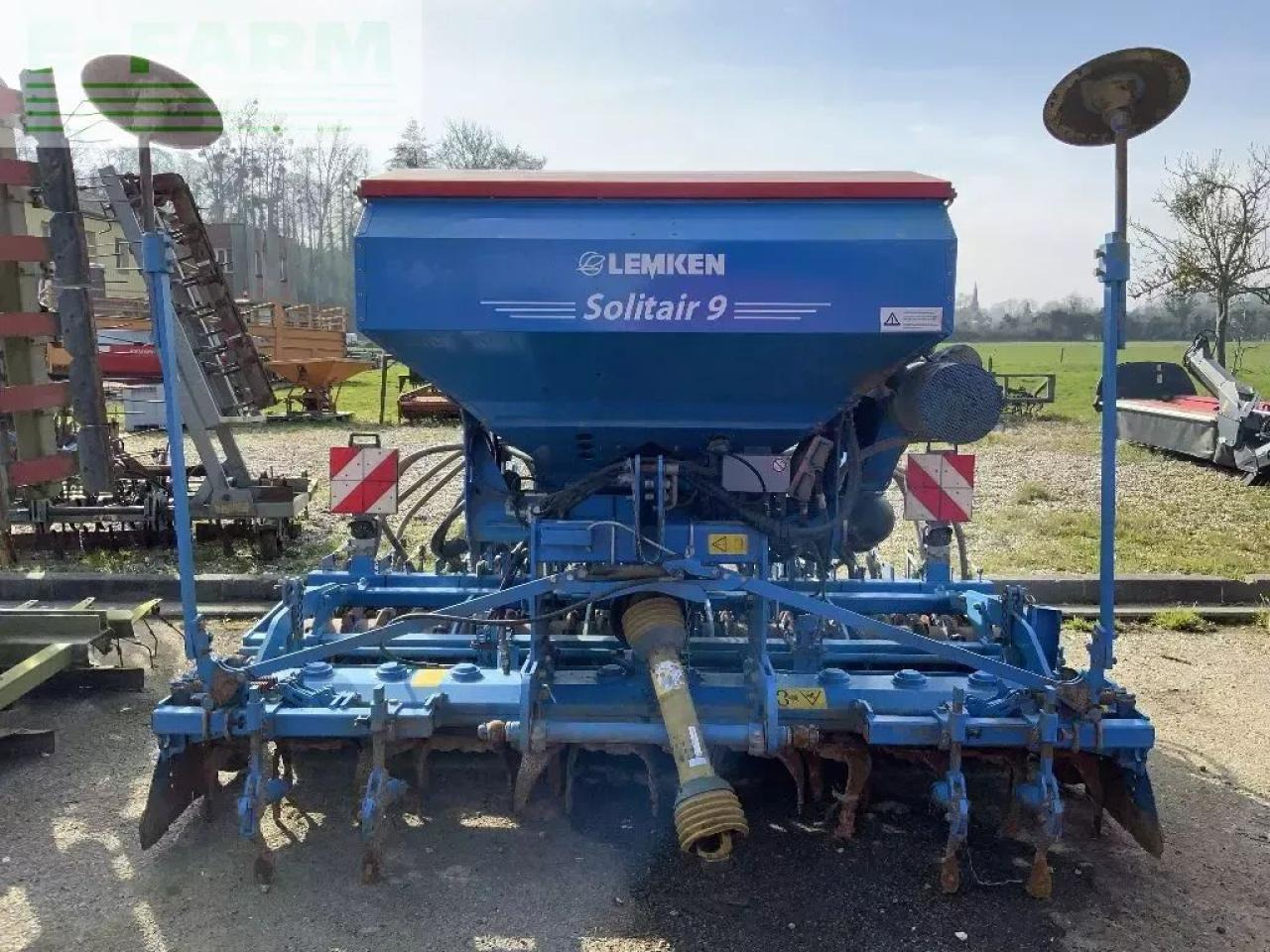 Lemken solitair 9/300 ds + zirkon 8/300 s - Semoir monograine: photos 3 Lemken solitair 9/300 ds + zirkon 8/300 s - Semoir monograine: photos 3