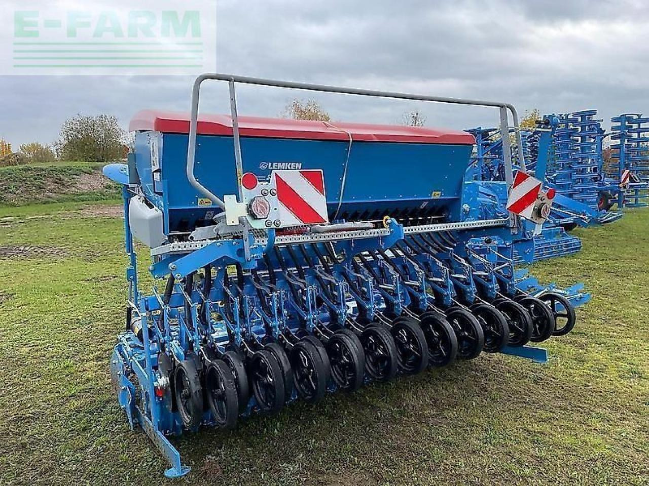 Lemken zirkon 12/300 und saphir 9/300-ds - Semoir: photos 4 Lemken zirkon 12/300 und saphir 9/300-ds - Semoir: photos 4