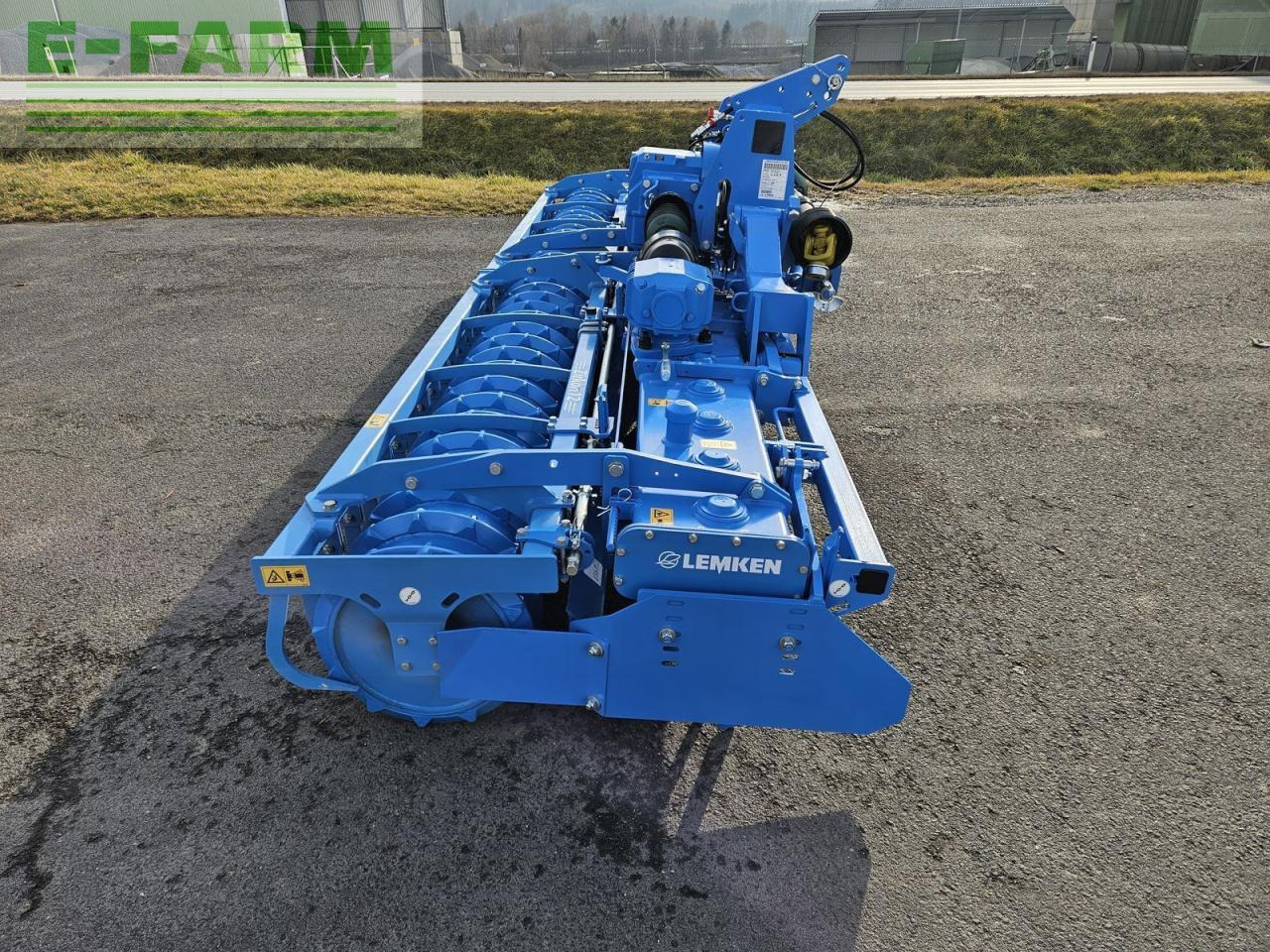 Lemken zirkon 12/500 k - Cover crop: photos 4 Lemken zirkon 12/500 k - Cover crop: photos 4