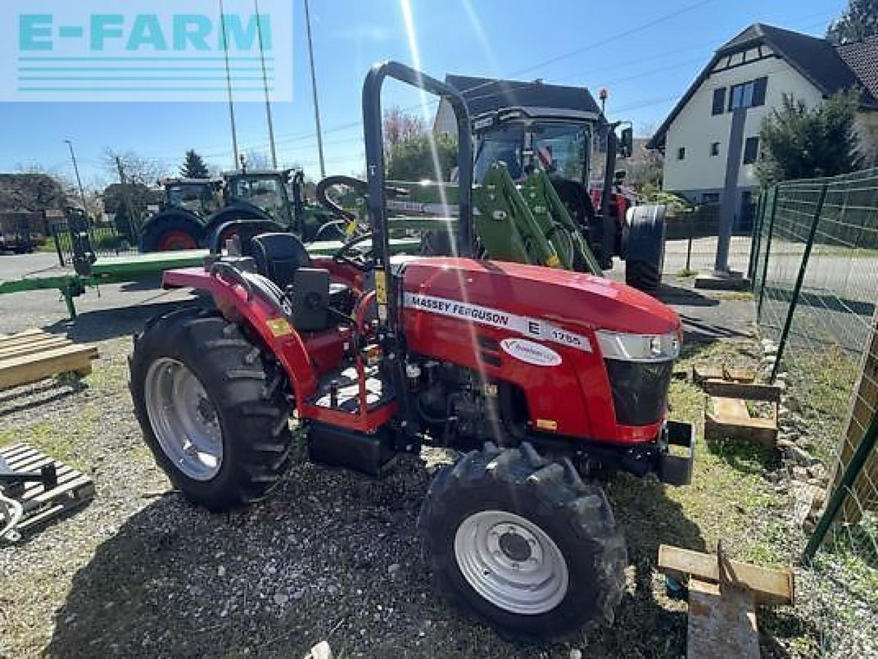 Massey Ferguson 1755e - Tracteur agricole: photos 1 Massey Ferguson 1755e - Tracteur agricole: photos 1