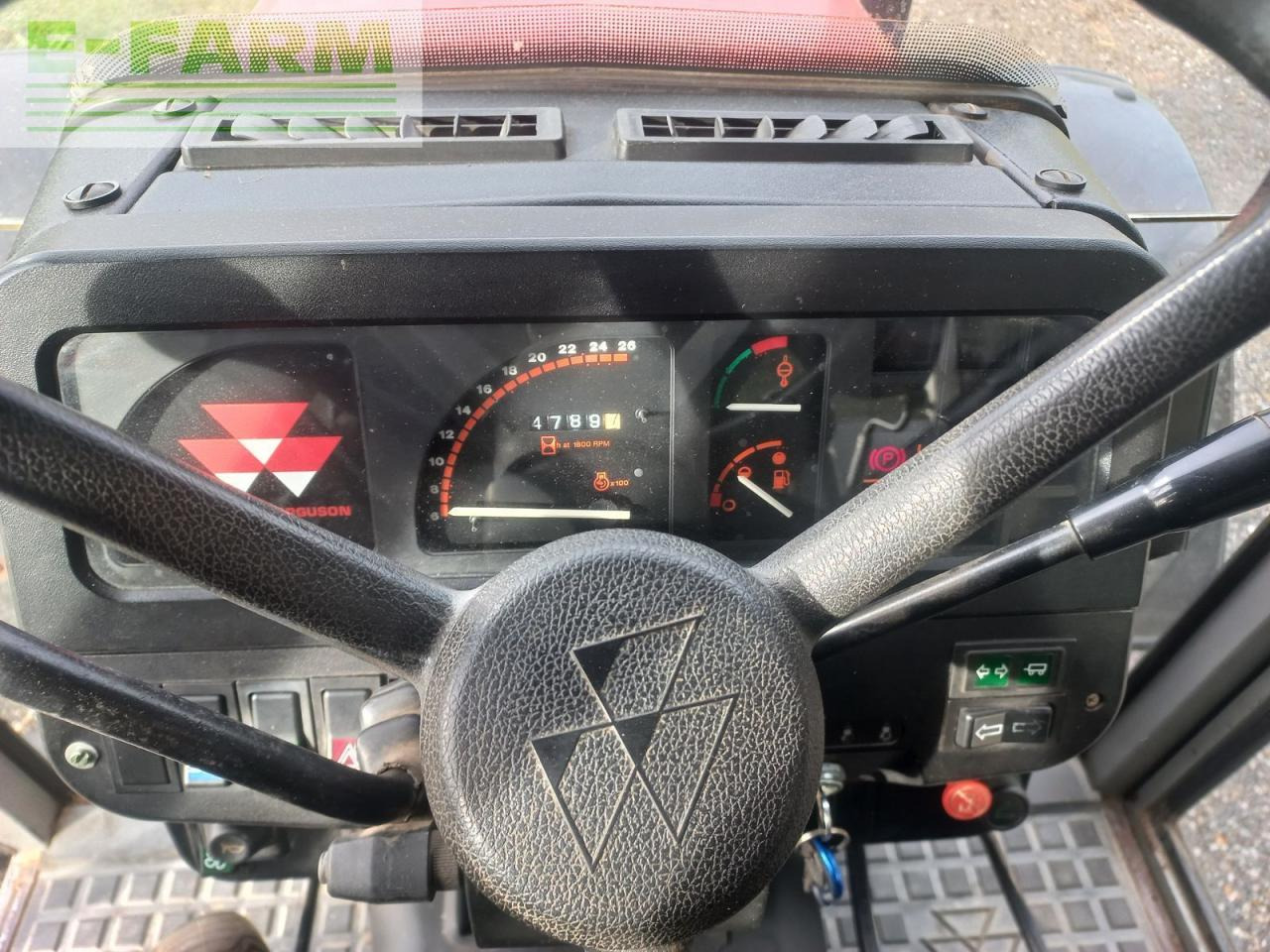 Massey Ferguson 362-4 - Tracteur agricole: photos 5 Massey Ferguson 362-4 - Tracteur agricole: photos 5