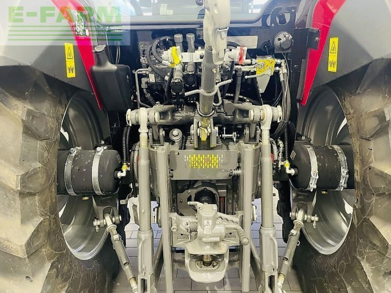 Tracteur agricole Massey Ferguson 4709 m dyna-2 essential: photos 7