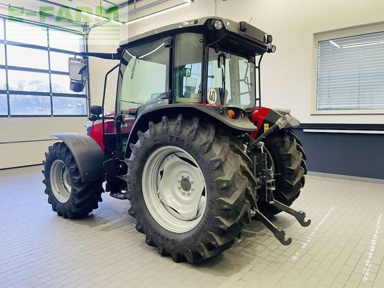 Tracteur agricole Massey Ferguson 4709 m dyna-2 essential: photos 8