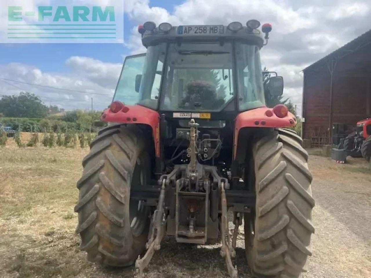 Massey Ferguson 5455 - Tracteur agricole: photos 3 Massey Ferguson 5455 - Tracteur agricole: photos 3