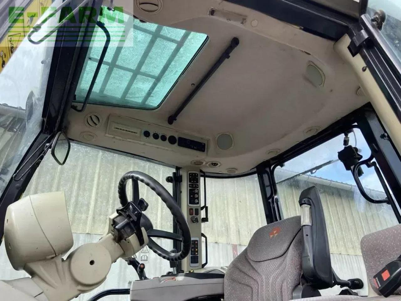 Tracteur agricole Massey Ferguson 5611 dyna-6 essential Essential: photos 6