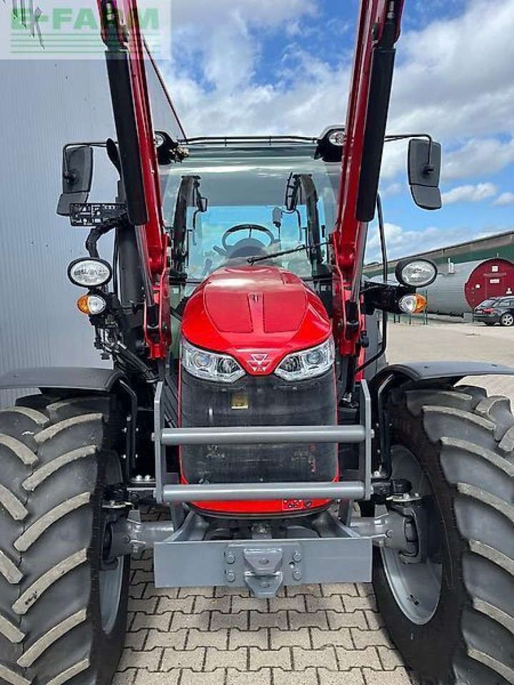 Tracteur agricole Massey Ferguson 5711m: photos 12