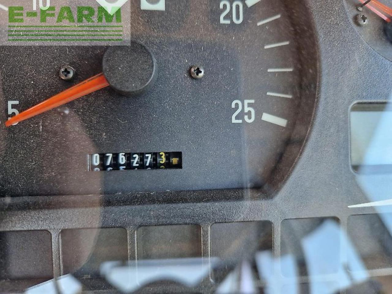 Massey Ferguson 6190 frontzapfwelle, klima - Tracteur agricole: photos 4 Massey Ferguson 6190 frontzapfwelle, klima - Tracteur agricole: photos 4