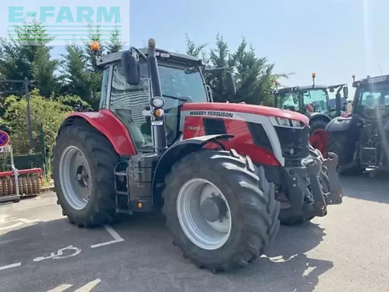 Massey Ferguson 7s210 - Tracteur agricole: photos 2 Massey Ferguson 7s210 - Tracteur agricole: photos 2