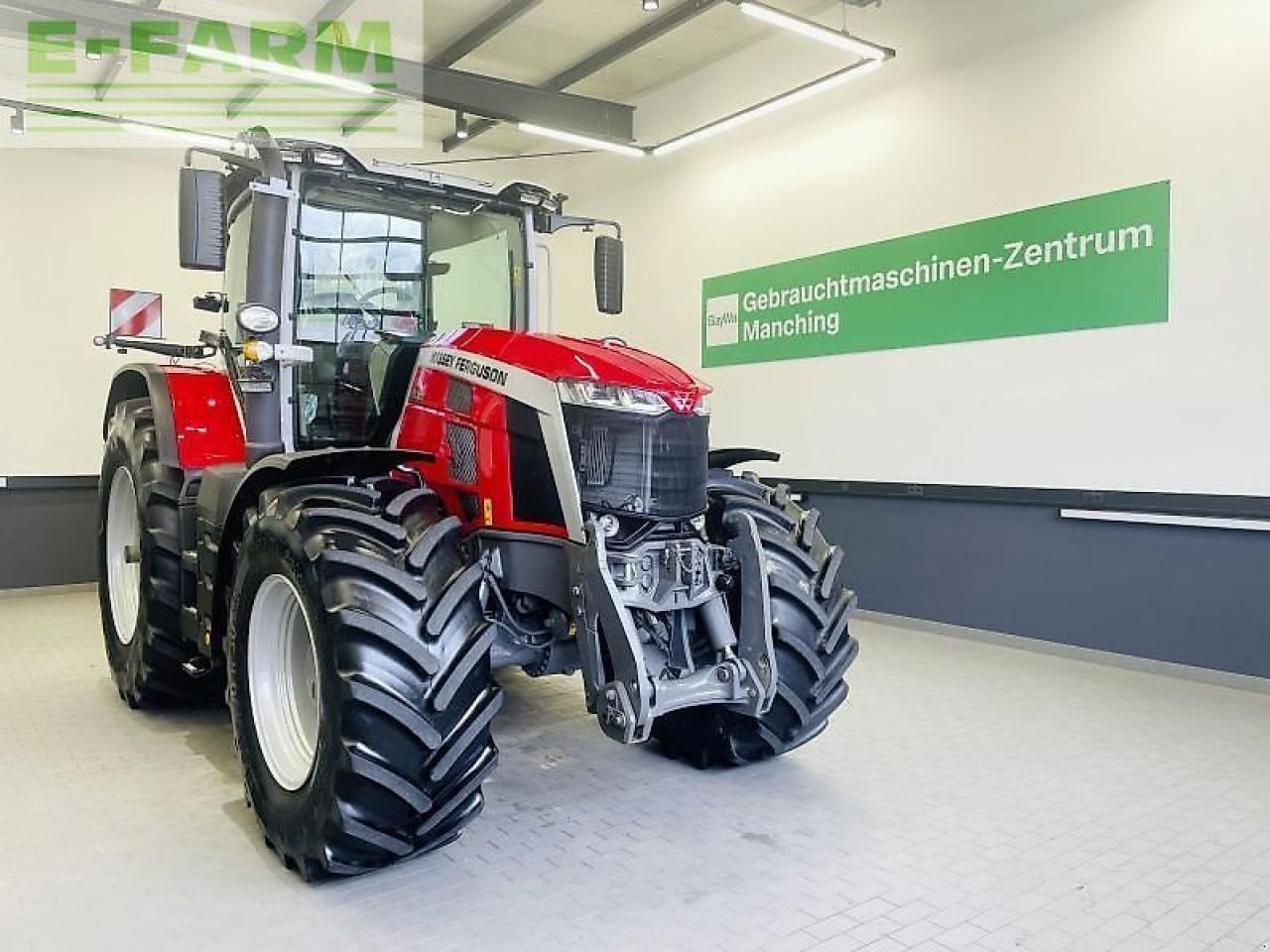 Massey Ferguson 8s.305 dyna-vt exclusive Exclusive - Tracteur agricole: photos 1 Massey Ferguson 8s.305 dyna-vt exclusive Exclusive - Tracteur agricole: photos 1