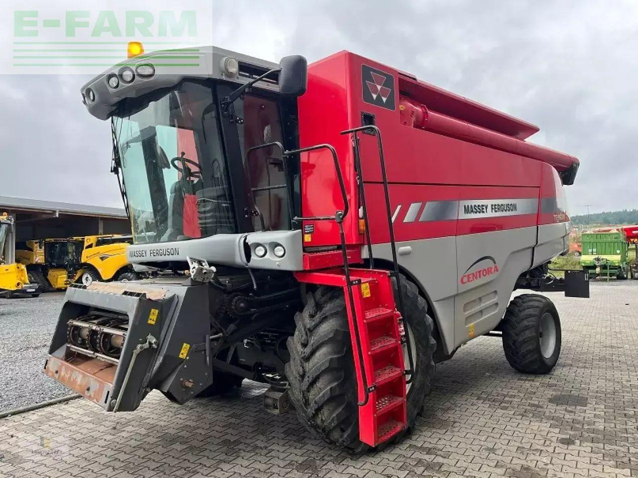 Massey Ferguson centora 7282 al - Moissonneuse-batteuse: photos 1 Massey Ferguson centora 7282 al - Moissonneuse-batteuse: photos 1