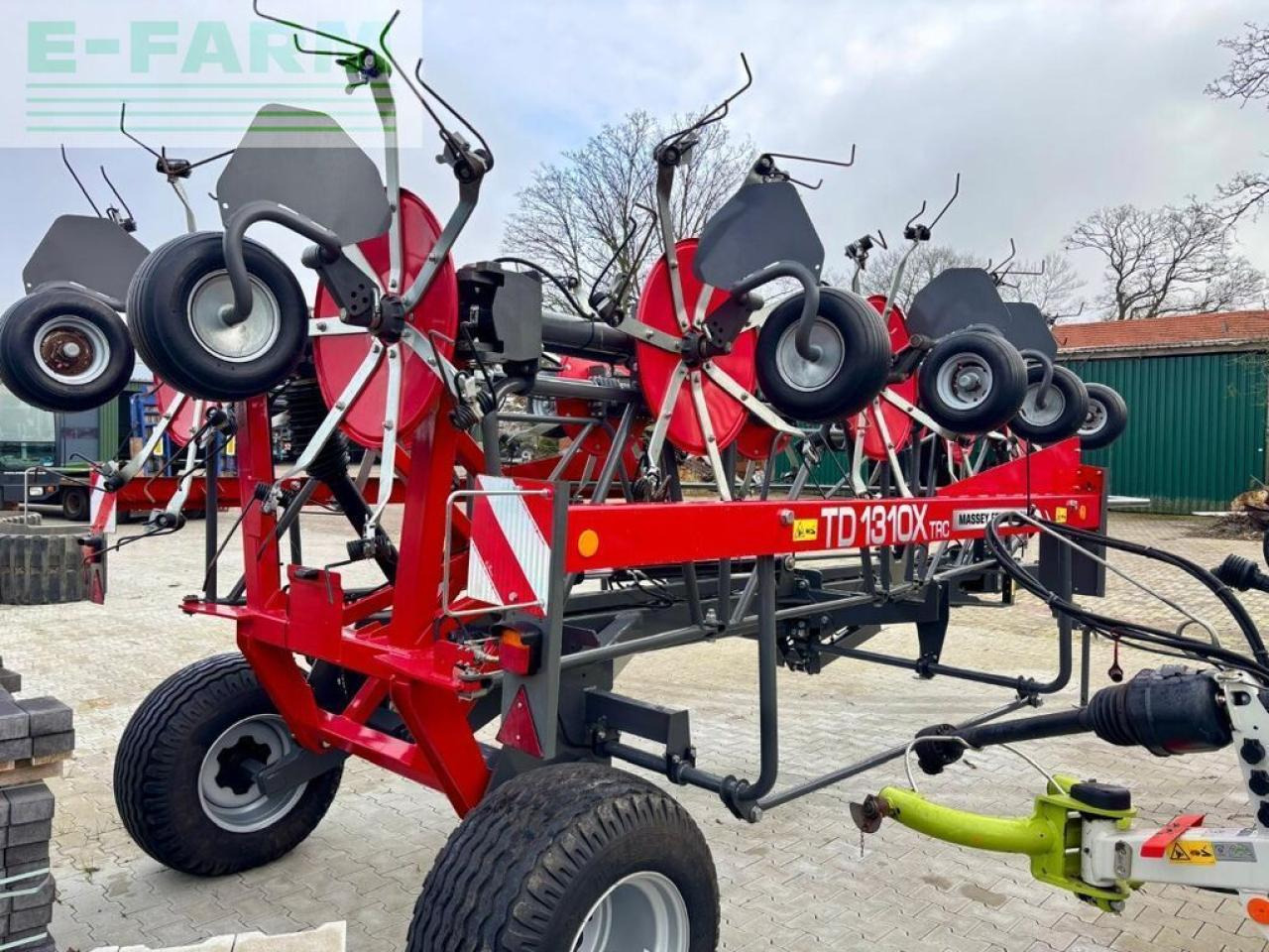 Massey Ferguson td 1310 x trc, wie neu ! - Faneuse: photos 1 Massey Ferguson td 1310 x trc, wie neu ! - Faneuse: photos 1