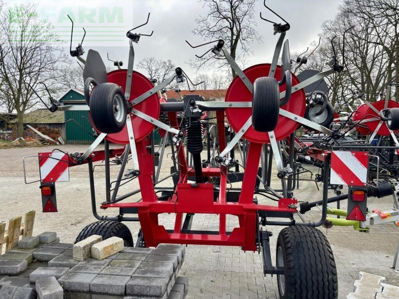 Massey Ferguson td 1310 x trc, wie neu ! - Faneuse: photos 5 Massey Ferguson td 1310 x trc, wie neu ! - Faneuse: photos 5