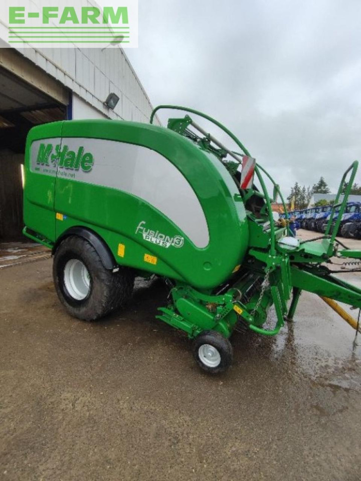 Mc Hale fusion 3 plus - Presse à balles cubiques: photos 4 Mc Hale fusion 3 plus - Presse à balles cubiques: photos 4