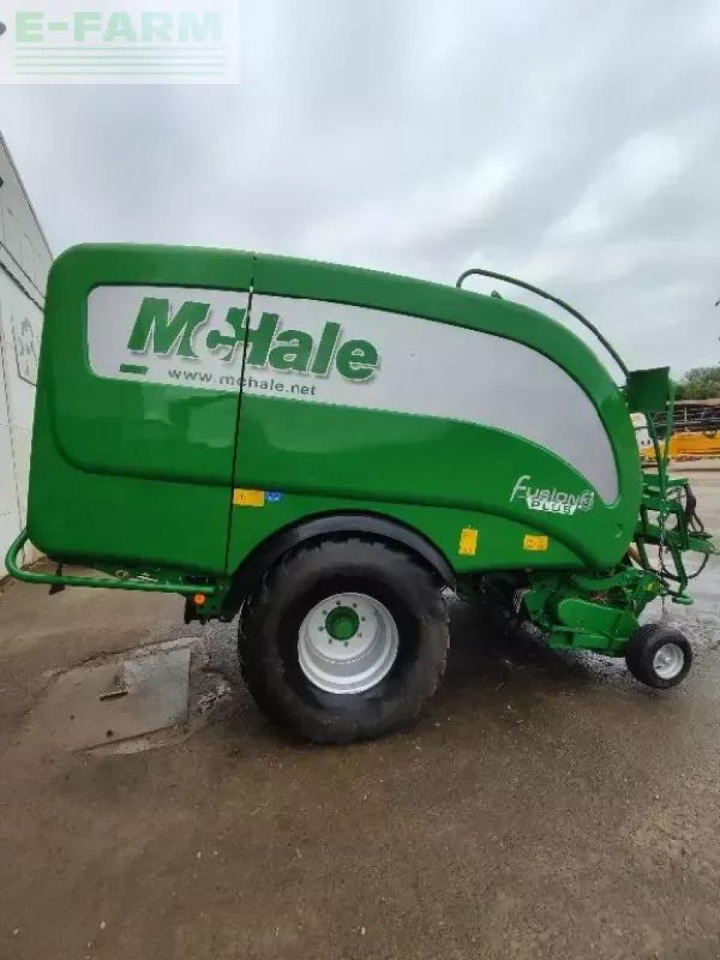 Mc Hale fusion 3 plus - Presse à balles cubiques: photos 1 Mc Hale fusion 3 plus - Presse à balles cubiques: photos 1