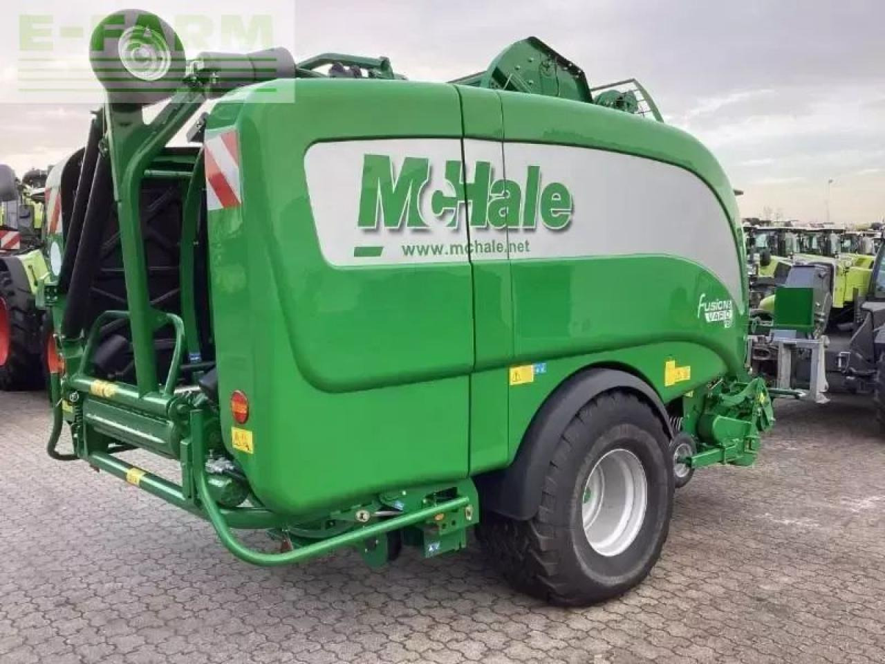 Mc Hale fusion vario - Presse à balles cubiques: photos 3 Mc Hale fusion vario - Presse à balles cubiques: photos 3