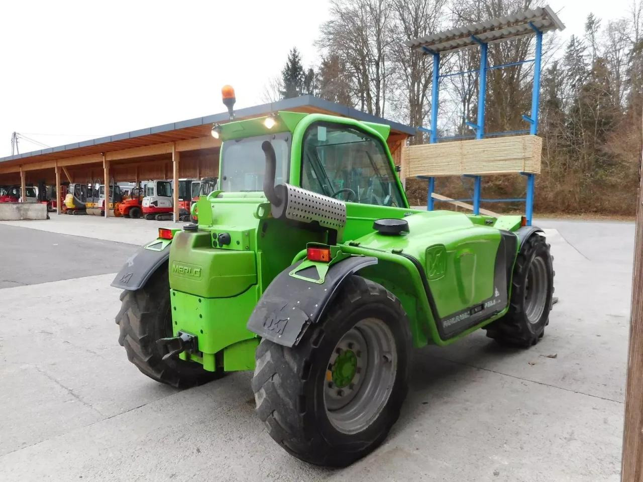 Merlo p32.6 plus ( 2,15 hoch 2,05 breit ) 40 km/h - Chariot télescopique: photos 4 Merlo p32.6 plus ( 2,15 hoch 2,05 breit ) 40 km/h - Chariot télescopique: photos 4