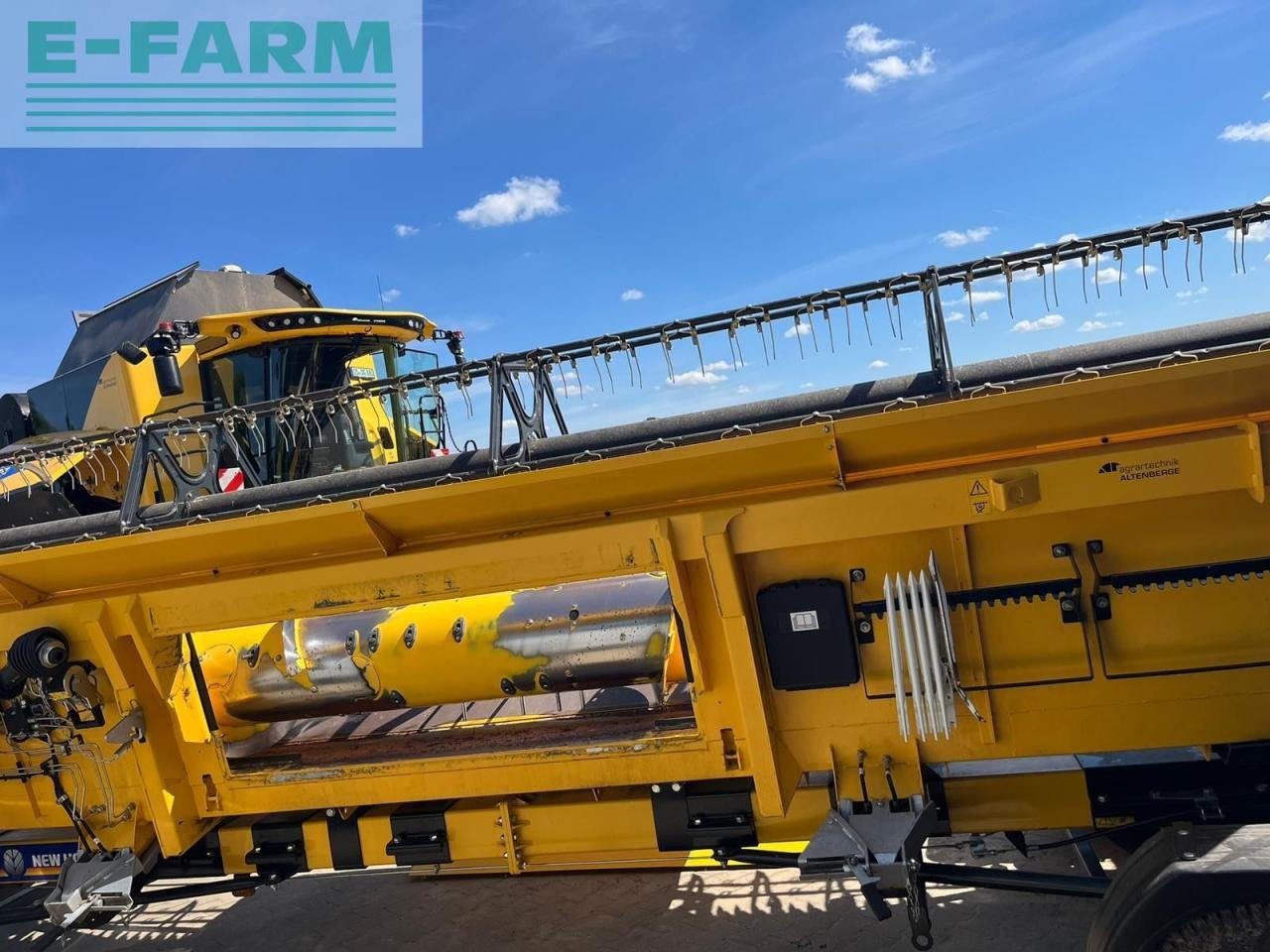 Moissonneuse-batteuse New Holland CX 8.80: photos 10 Moissonneuse-batteuse New Holland CX 8.80: photos 10