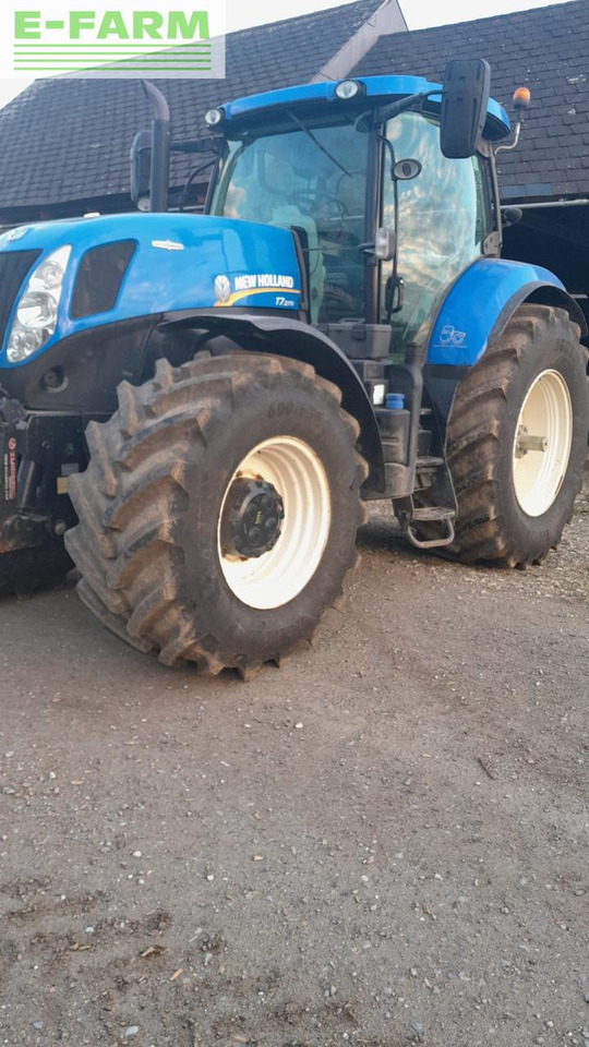 New Holland T 7.270 - Tracteur agricole: photos 2 New Holland T 7.270 - Tracteur agricole: photos 2