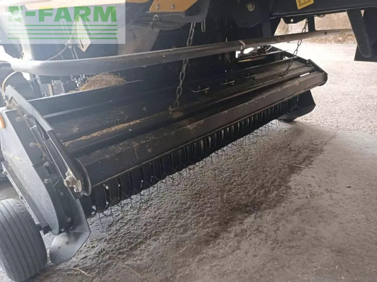 New Holland br7070 crop cutter - Presse à balles cubiques: photos 5 New Holland br7070 crop cutter - Presse à balles cubiques: photos 5