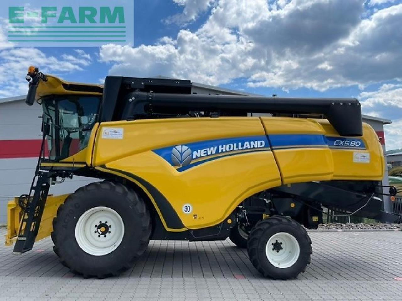 New Holland cx 5.80 - Moissonneuse-batteuse: photos 1 New Holland cx 5.80 - Moissonneuse-batteuse: photos 1
