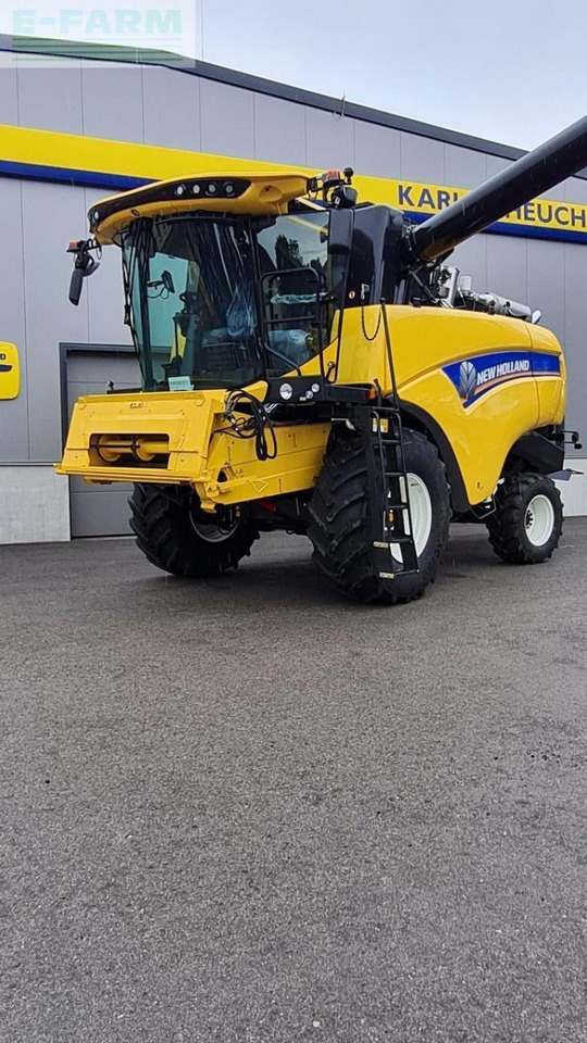 New Holland cx 5.80 - Moissonneuse-batteuse: photos 2 New Holland cx 5.80 - Moissonneuse-batteuse: photos 2