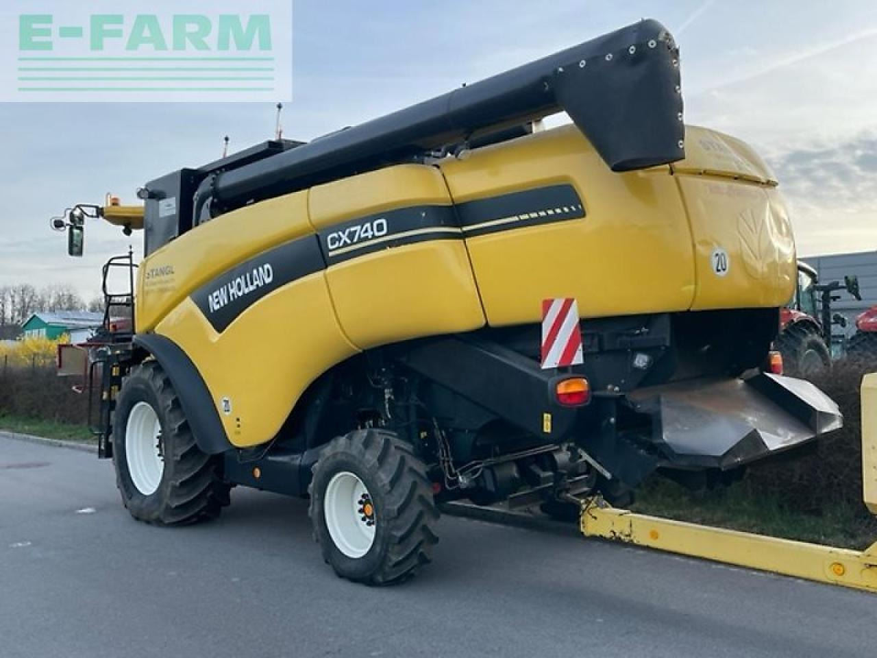 New Holland cx 740 - Moissonneuse-batteuse: photos 3 New Holland cx 740 - Moissonneuse-batteuse: photos 3