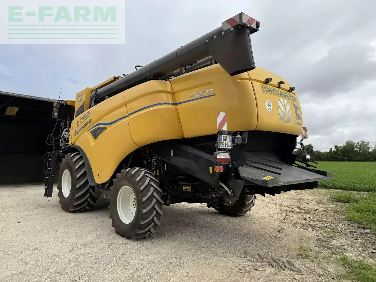 New Holland cx 8.70 - Moissonneuse-batteuse: photos 4 New Holland cx 8.70 - Moissonneuse-batteuse: photos 4