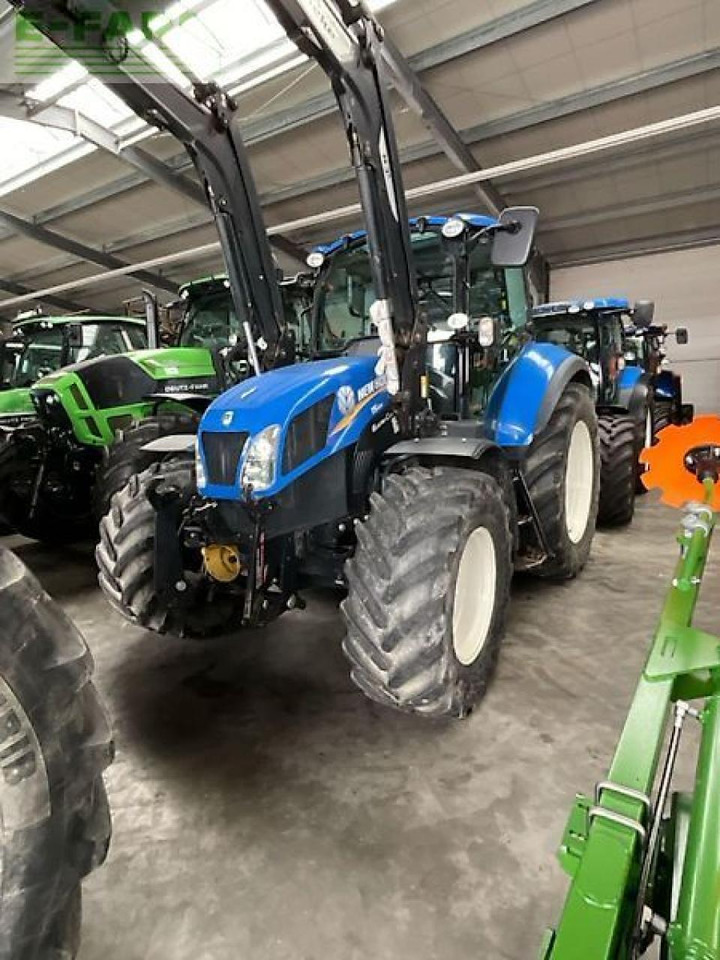 New Holland t 5.105 electro command - Tracteur agricole: photos 1 New Holland t 5.105 electro command - Tracteur agricole: photos 1