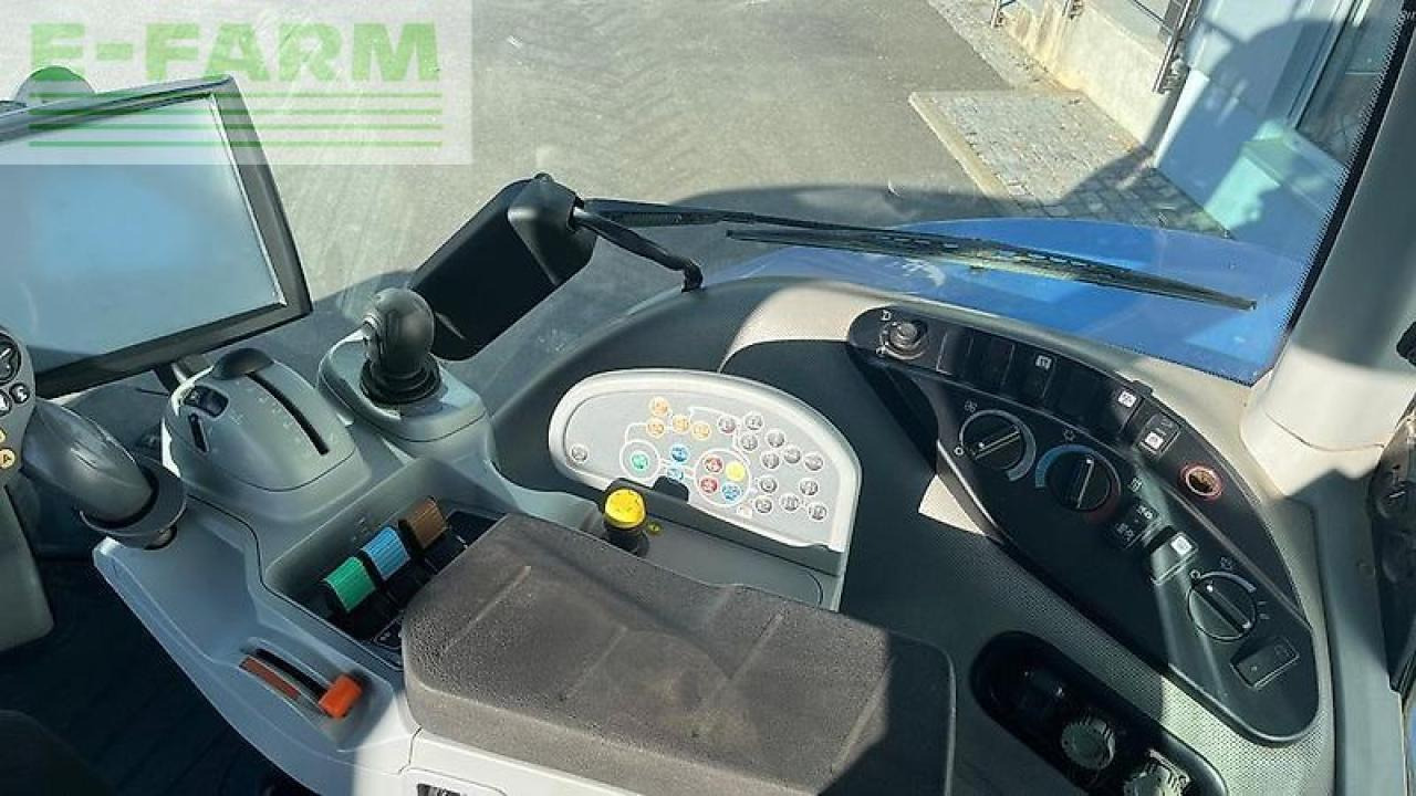 New Holland t 8.390 uc ultra command lastschalter traktor - Tracteur agricole: photos 5 New Holland t 8.390 uc ultra command lastschalter traktor - Tracteur agricole: photos 5