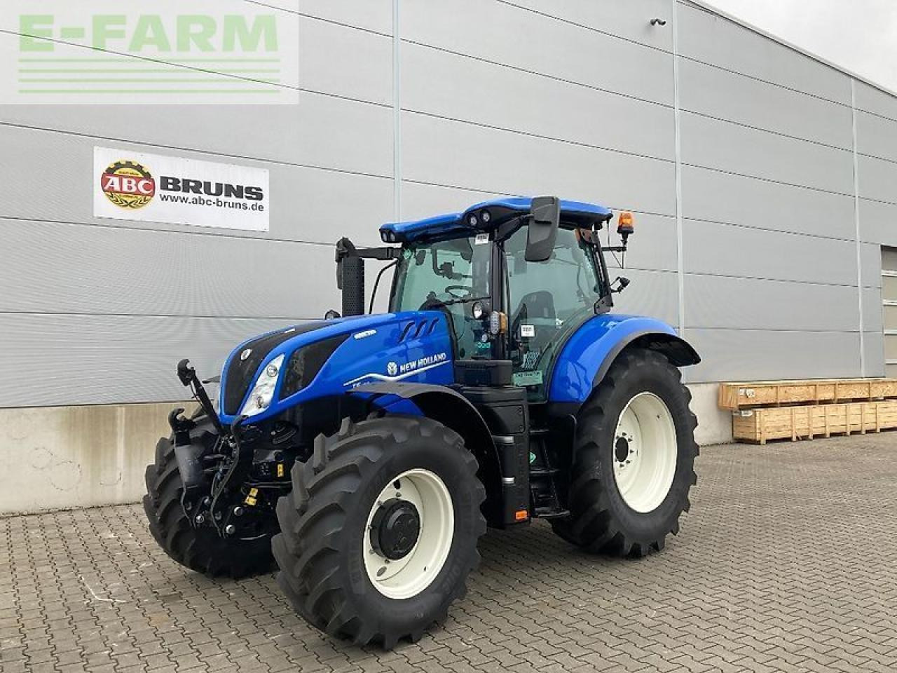 New Holland t6.180 dc methane power Methane Power - Tracteur agricole: photos 1 New Holland t6.180 dc methane power Methane Power - Tracteur agricole: photos 1