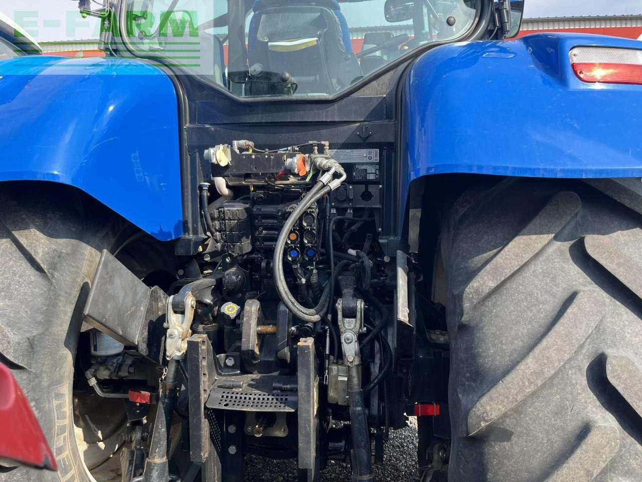 New Holland t6090 range & power command - Tracteur agricole: photos 3 New Holland t6090 range & power command - Tracteur agricole: photos 3