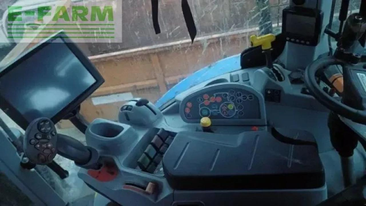 New Holland t7 210 - Tracteur agricole: photos 4 New Holland t7 210 - Tracteur agricole: photos 4